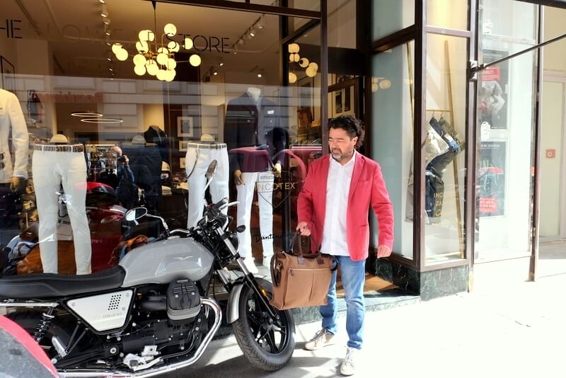 Moto Guzzi V7 III Milano Slowear Store Wien Dantendorfer